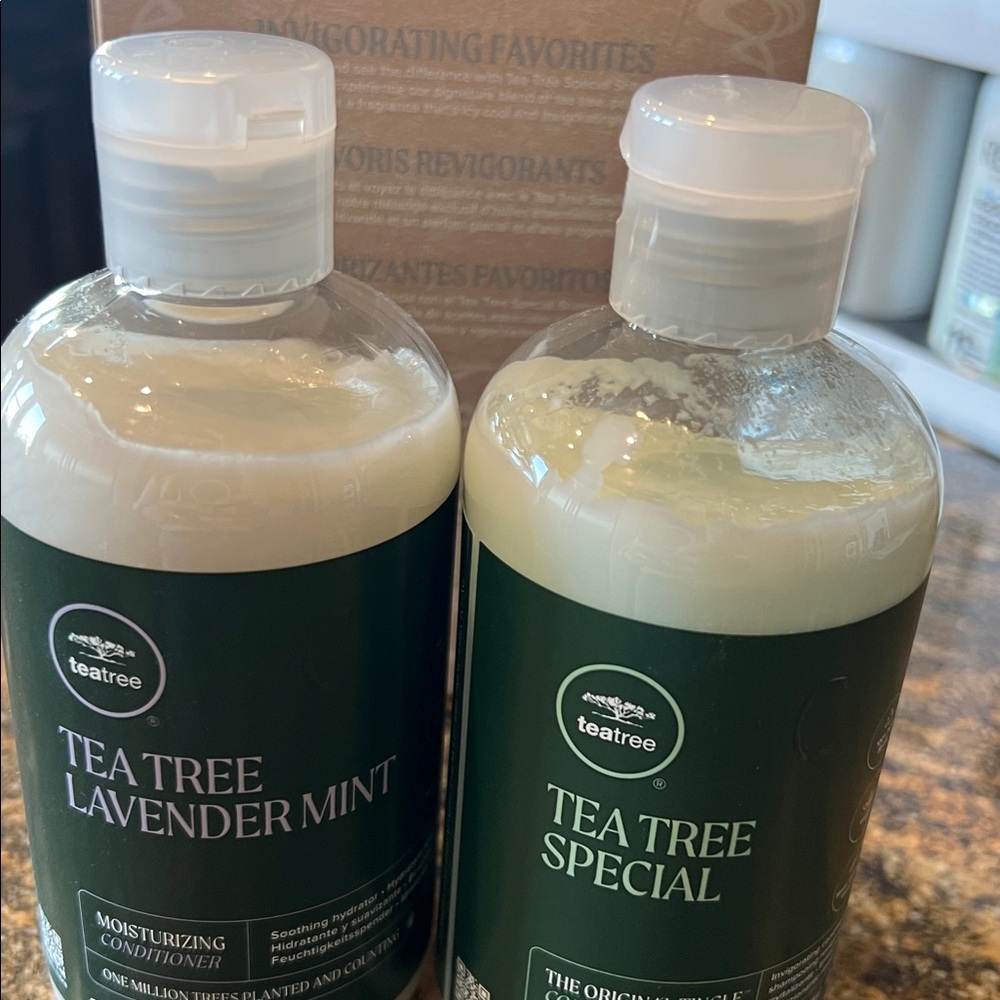 Tea Tree Special Shampoo and Conditioner Set